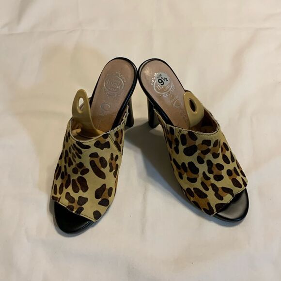 Jeffrey Campbell Curie-F Size 9.5 giant leopard mule.  Like new - Picture 1 of 14
